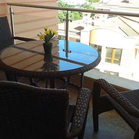 Apartment In St. Constantine And Helena Sveti Konstantin Buitenkant foto