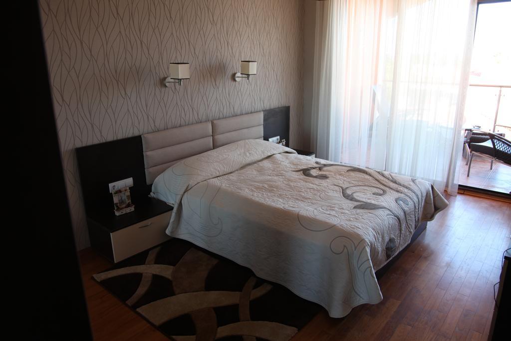 Apartment In St. Constantine And Helena Sveti Konstantin Buitenkant foto