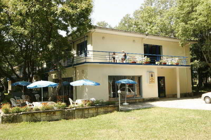 Apartment In St. Constantine And Helena Sveti Konstantin Buitenkant foto